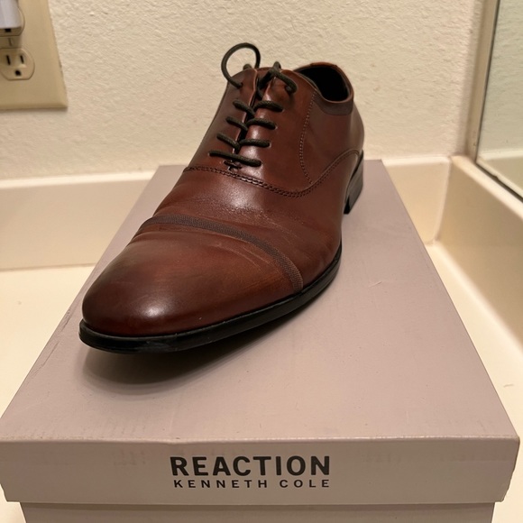 Mens Cognac Kenneth Cole reaction shoes size 9 - Picture 1 of 3